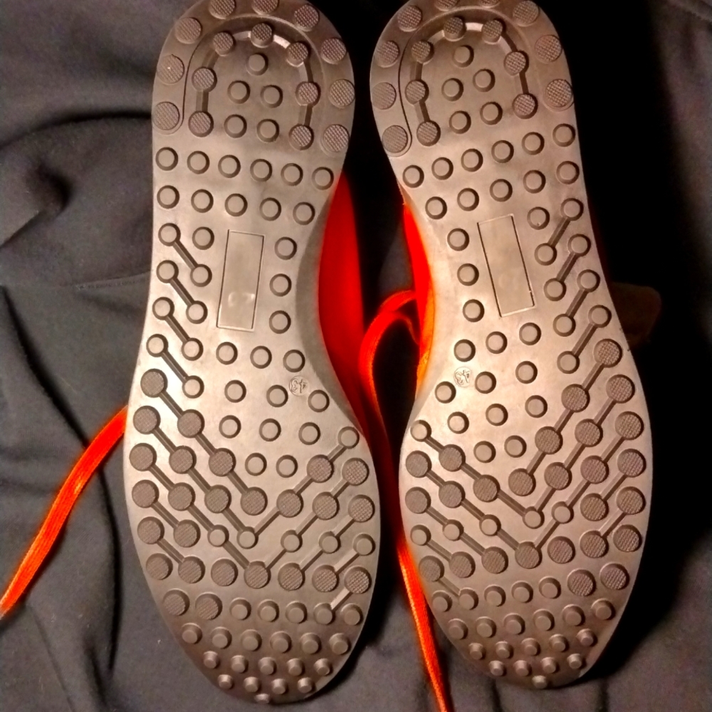 Frau Collection Men's handmade Italian sneaker.